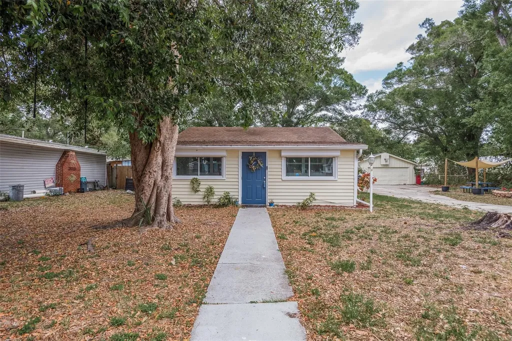 3735 41st Avenue N St Petersburg FL 33714