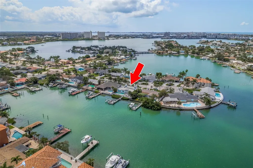 7961 4th Avenue S St Petersburg FL 33707