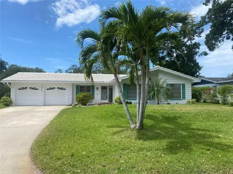 1332 Viewtop Drive Clearwater FL 33764