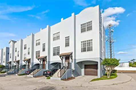 5226 Olmstead Bay Place Tampa FL 33611