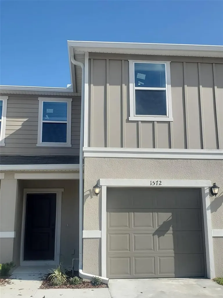 1572 Mirabella Circle Davenport FL 33897