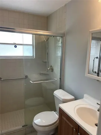 240 W 10th Street Apopka FL 32703