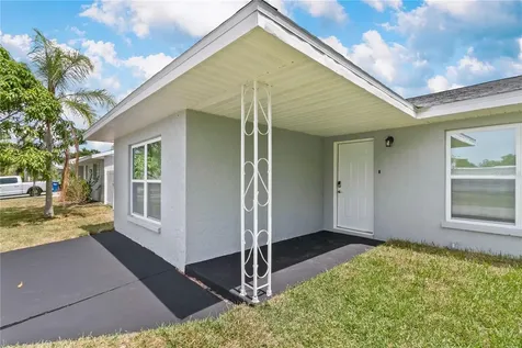 8404 43rd Avenue Terrace W Bradenton FL 34209
