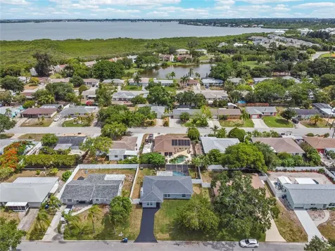 8404 43rd Avenue Terrace W Bradenton FL 34209