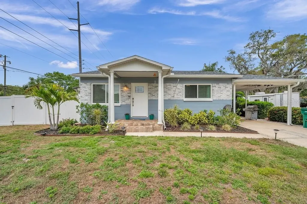 2200 Capri Drive Clearwater FL 33763