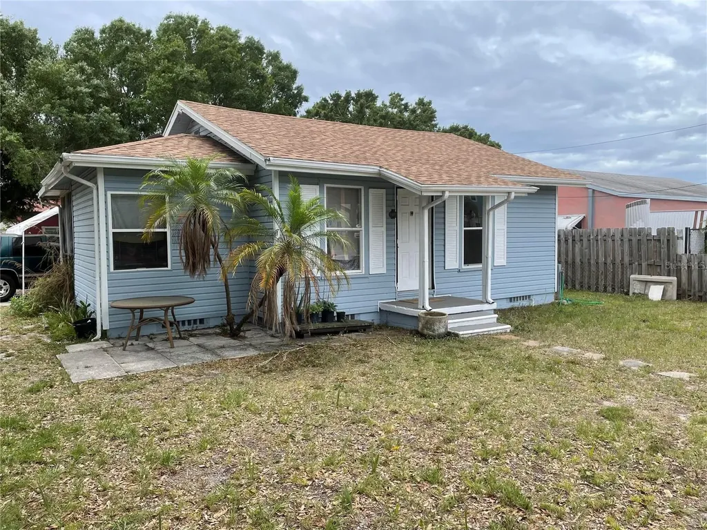 1301 18th Avenue W Bradenton FL 34205