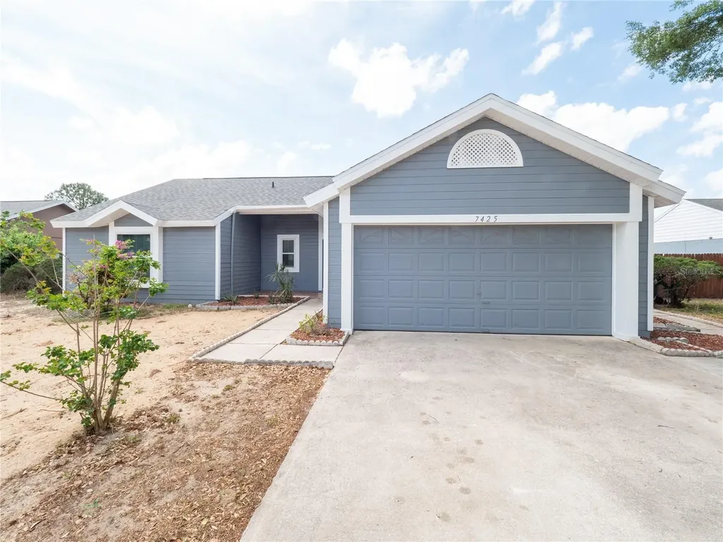 7425 Crooked Lake Circle Orlando FL 32818