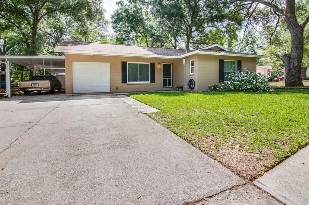 1601 N Taylor Road Brandon FL 33510