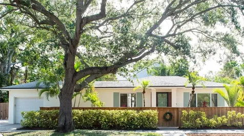 105 22nd Avenue NE St Petersburg FL 33704