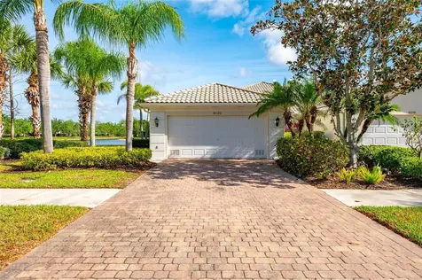 8020 Camminare Drive Sarasota FL 34238