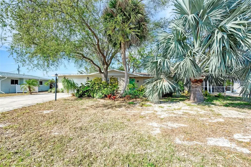 1516 Saint Clair Road Englewood FL 34223