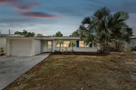 4629 56th Avenue N St Petersburg FL 33714