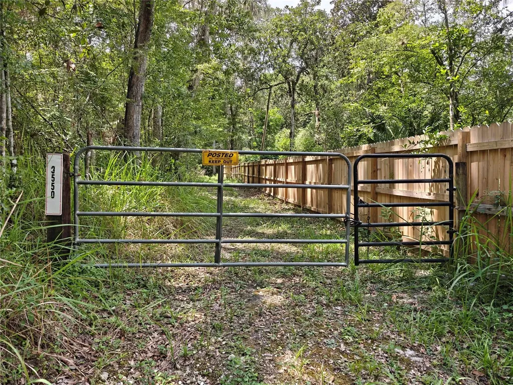 9550 NW 230 Street E Micanopy FL 32667
