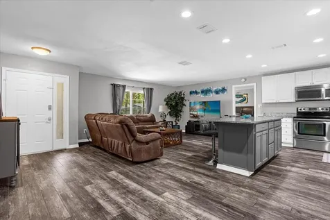 2162 Lake Francis Drive Apopka FL 32712