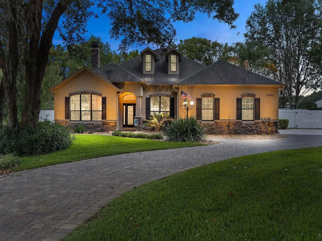 24102 Plymouth Hollow Circle Sorrento FL 32776