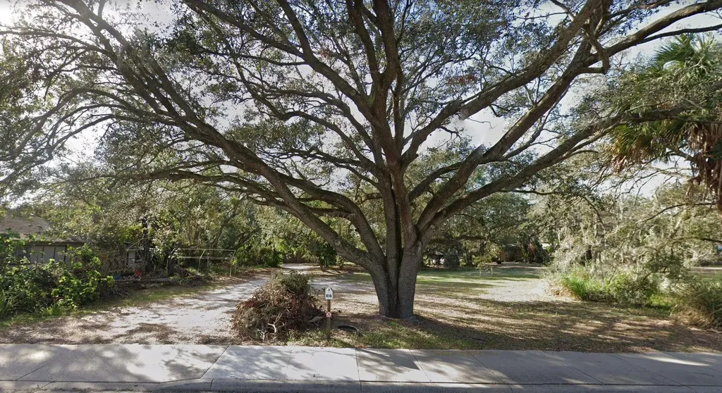 816 S Beneva Road Sarasota FL 34232