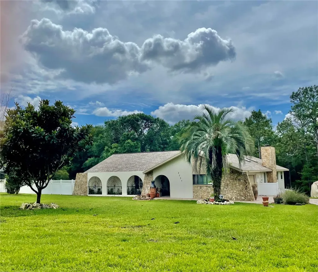 2734 W Sunrise Street Lecanto FL 34461