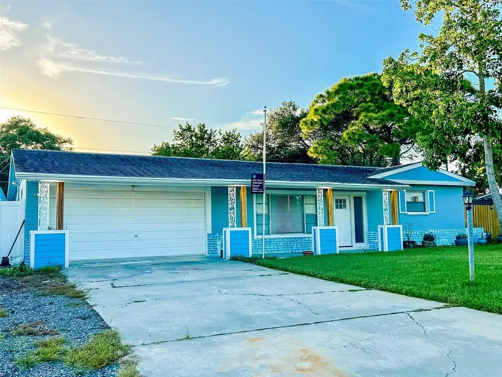 2246 60th Way N St Petersburg FL 33710