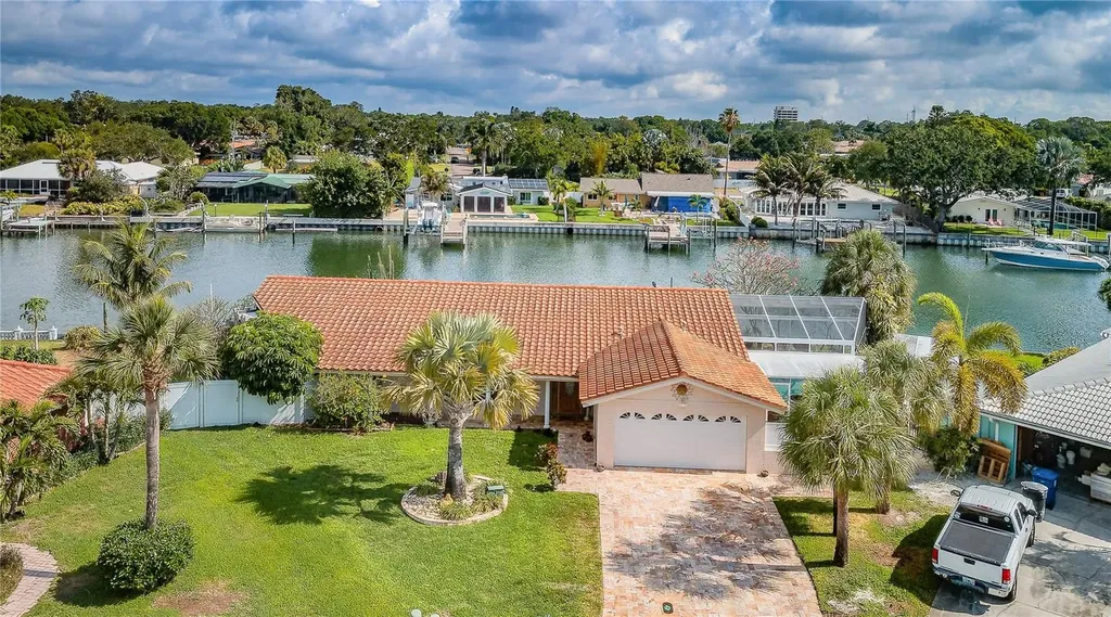 4300 39th Street S St Petersburg FL 33711