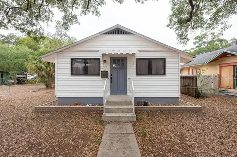 1223 36th Avenue N St Petersburg FL 33704