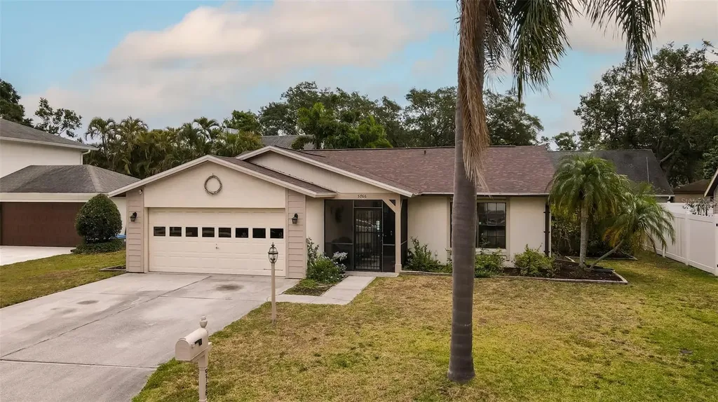 5766 Forester Oak Court Sarasota FL 34243
