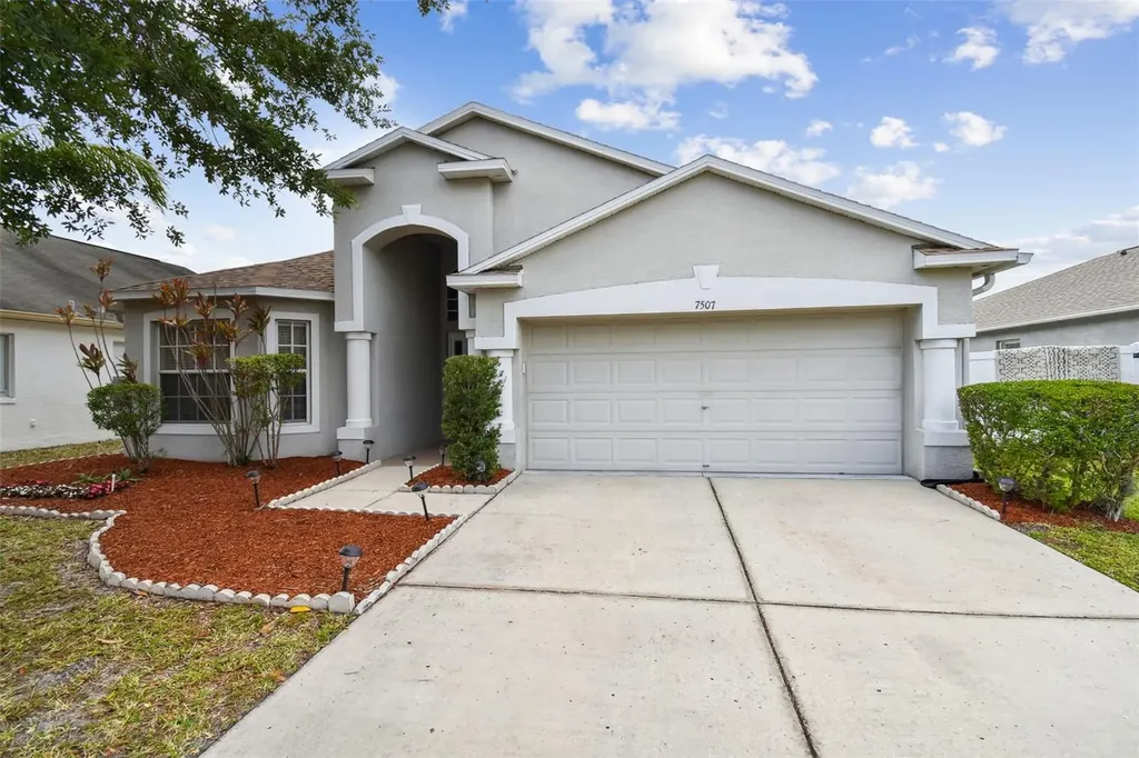 7507 Canal Point Court Wesley Chapel FL 33545