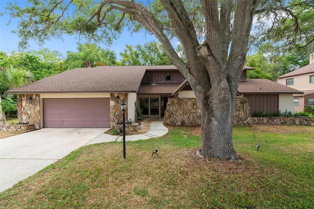 2434 Indian Oak Court Palm Harbor FL 34683
