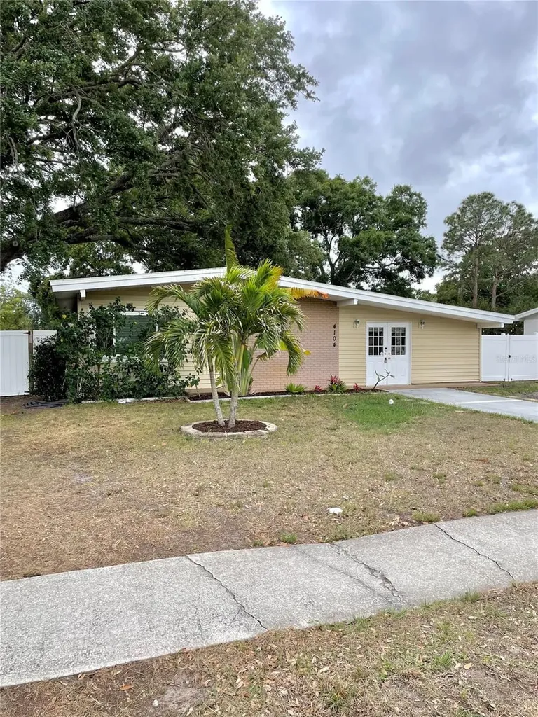 4104 W Oklahoma Avenue Tampa FL 33616