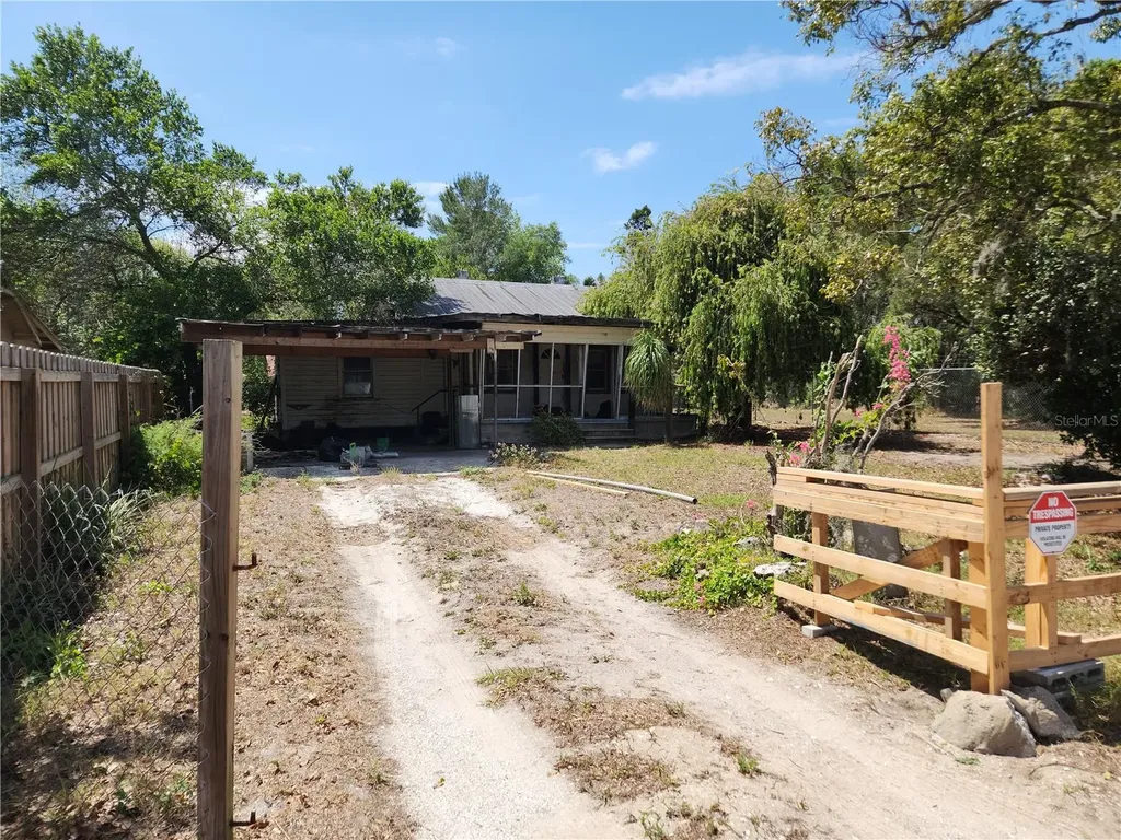 2903 Airport Road Plant City FL 33563