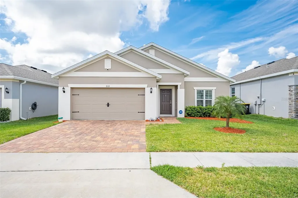 939 Benjamin Trail Davenport FL 33837