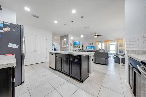 939 Benjamin Trail Davenport FL 33837
