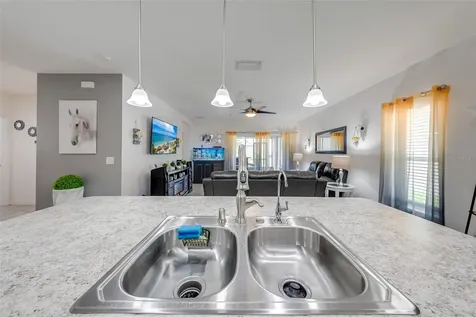 939 Benjamin Trail Davenport FL 33837