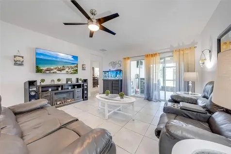 939 Benjamin Trail Davenport FL 33837