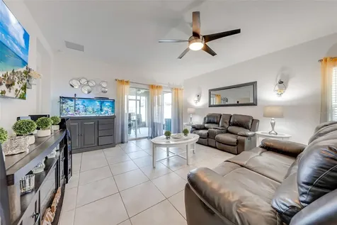 939 Benjamin Trail Davenport FL 33837