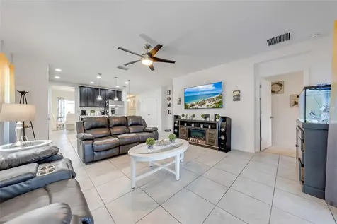 939 Benjamin Trail Davenport FL 33837