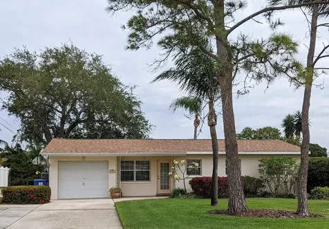 9505 Sun Isle Drive NE St Petersburg FL 33702