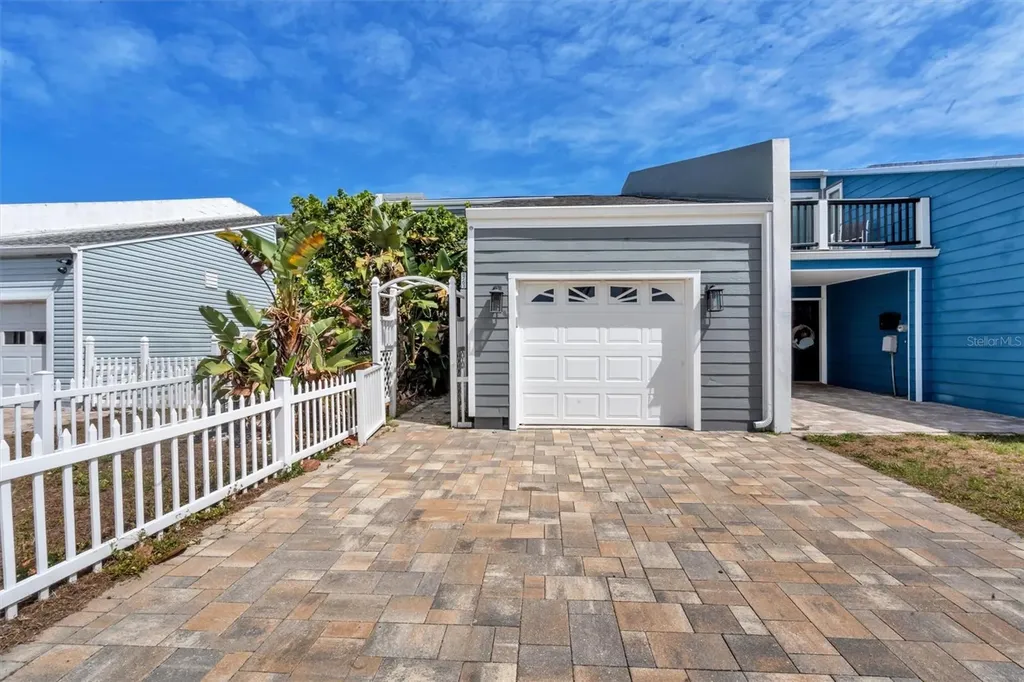 8763 Bay Pointe Drive Tampa FL 33615