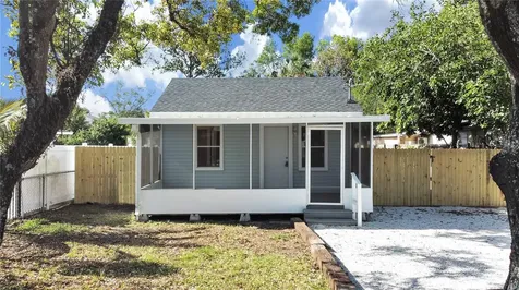 2214 W Skagway Avenue Tampa FL 33604