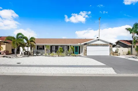 729 Flamingo Drive Apollo Beach FL 33572