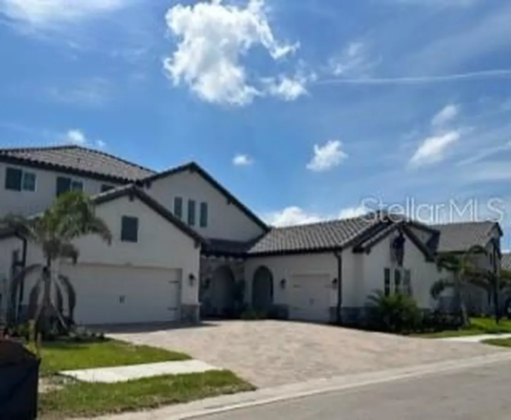 6136 Lungo Lago Drive Sarasota FL 34241