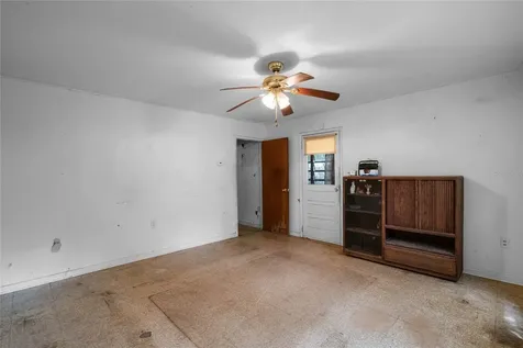 4876 W Kelly Park Road Apopka FL 32712