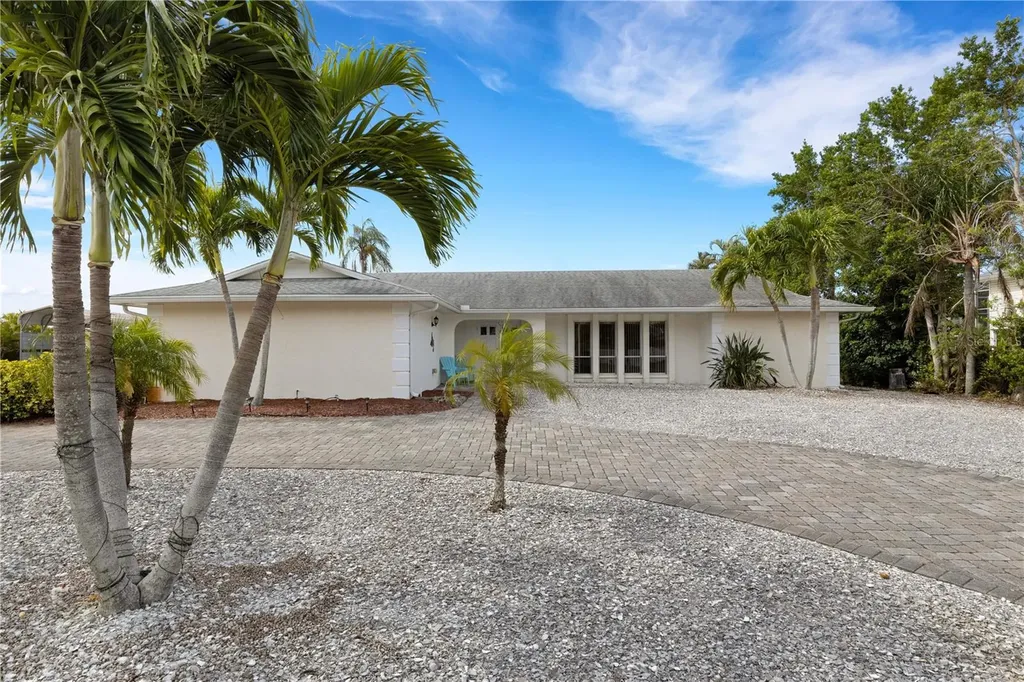8007 19th Avenue Drive W Bradenton FL 34209