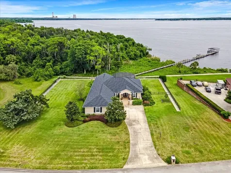 232 Crystal Cove Drive Palatka FL 32177