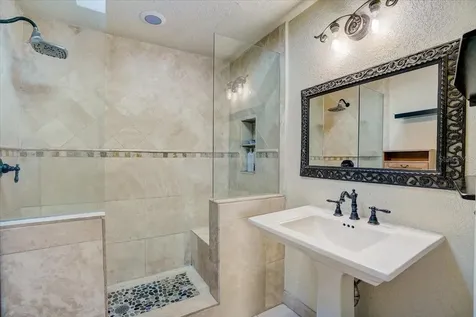 7019 77th Street N Pinellas Park FL 33781