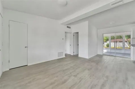 5039 Bee Ridge Road Sarasota FL 34233