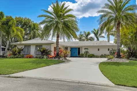 1323 72nd Street W Bradenton FL 34209
