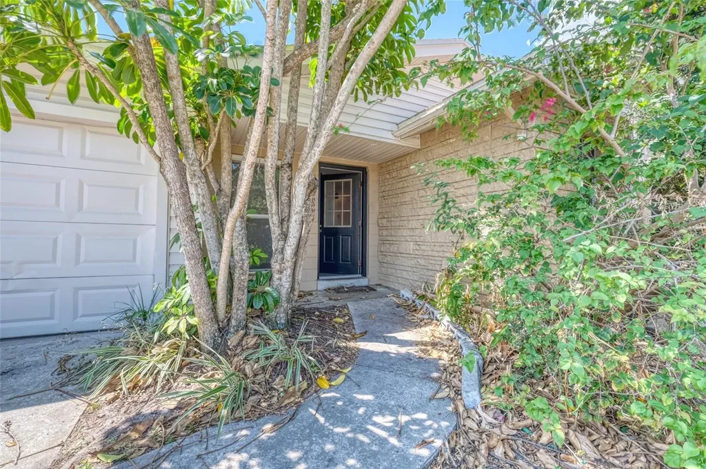 4522 W Rogers Avenue Tampa FL 33611