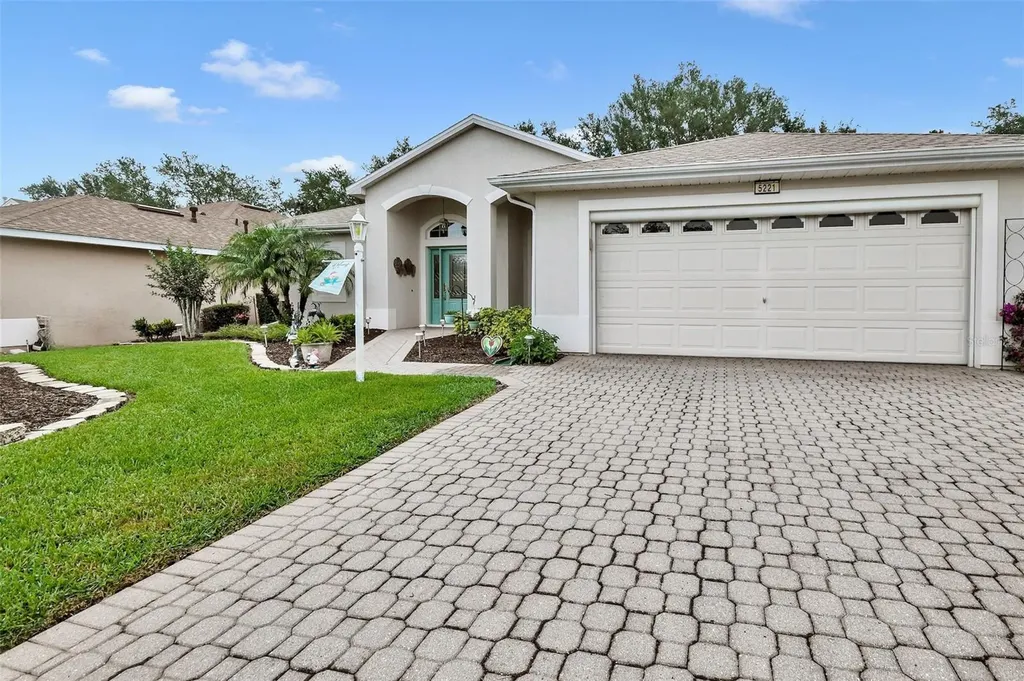 5221 Indian Ocean Loop Tavares FL 32778