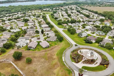5221 Indian Ocean Loop Tavares FL 32778