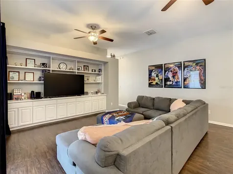 235 Golf Course Parkway Davenport FL 33837
